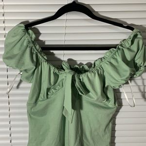 SAGE GREEN TOP!